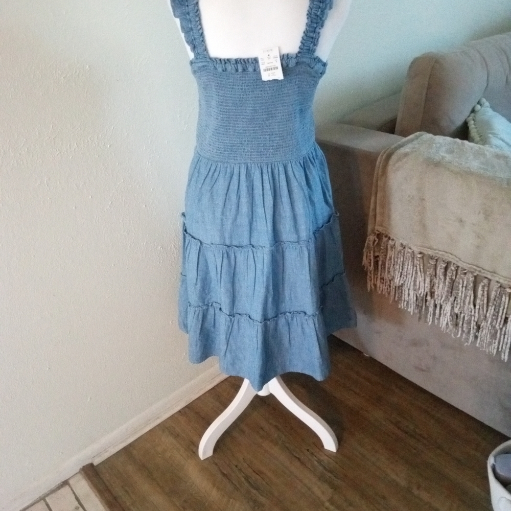 🆕 J. CREW [Factory] Smocked Tiered  Chambray Sun Dress | M NWT - Picture 8 of 11